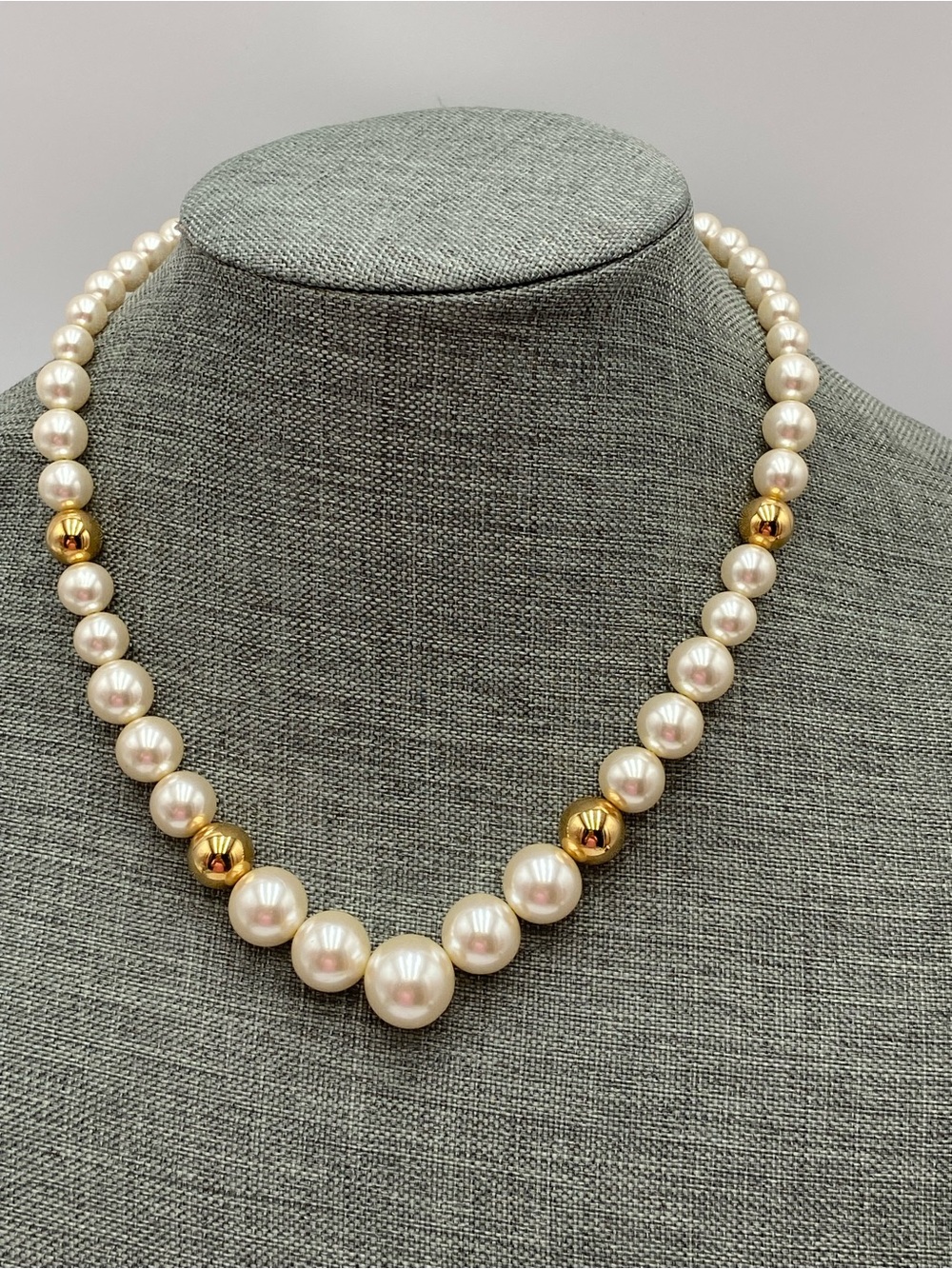 Napier Necklace 18” White Faux Pearls Gold Tone Accent Beads